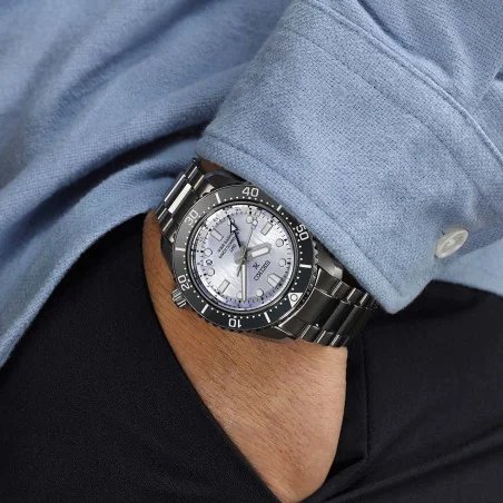 Orologi Seiko ‘Glacier blue’ Marinemaster 200 GMT Limited