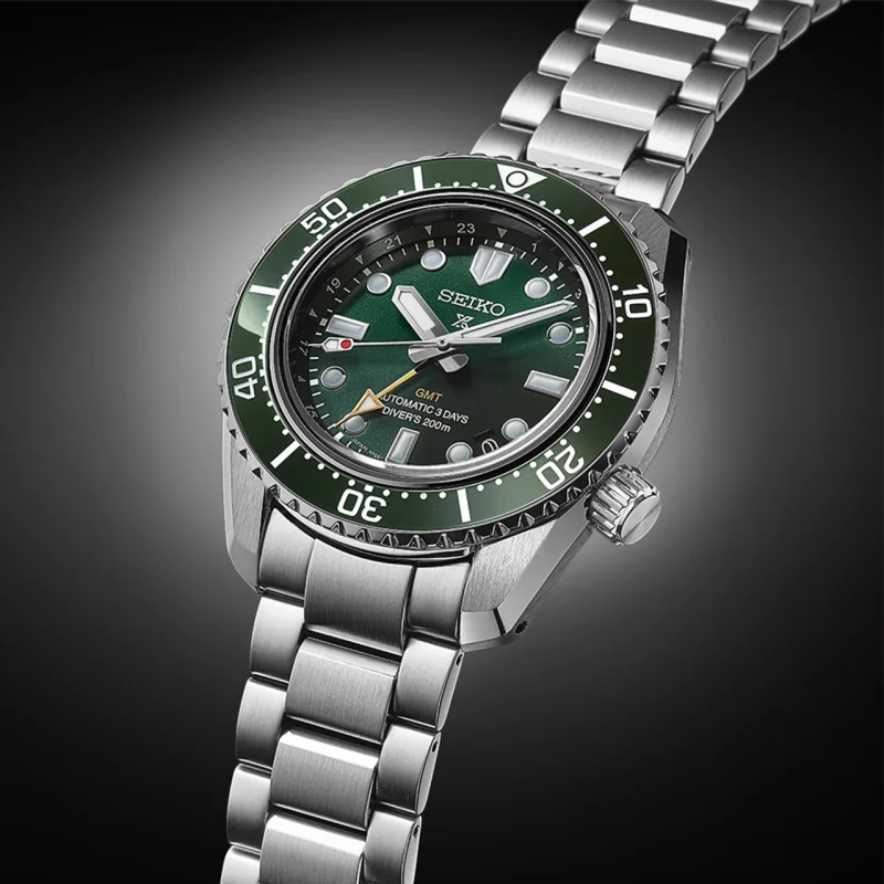 Orologi Seiko "Verde Marino" Marinemaster 200 GMT SPB381J1